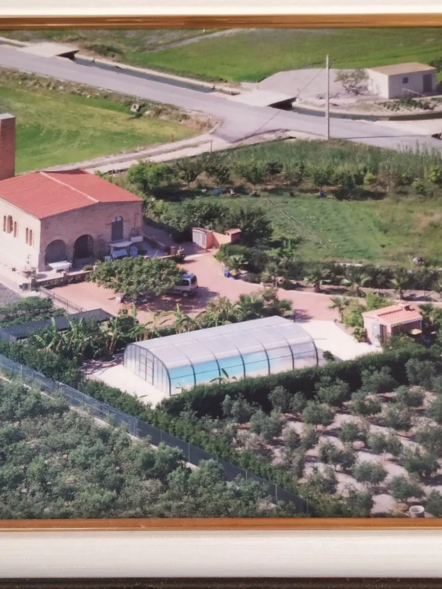 Espectacular casa de piedra con parcela de 10.000m2,  no deje pasar esta oportunidad.