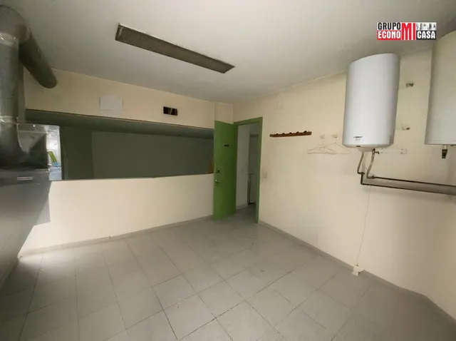 LOCAL COMERCIAL EN EL CENTRO DE ALICANTE — 7