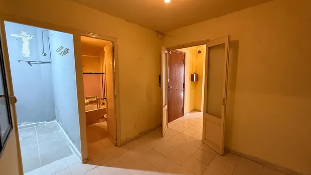 OPORTUNIDAD DE PISO EN VALLS PARA REFORMAR — 6