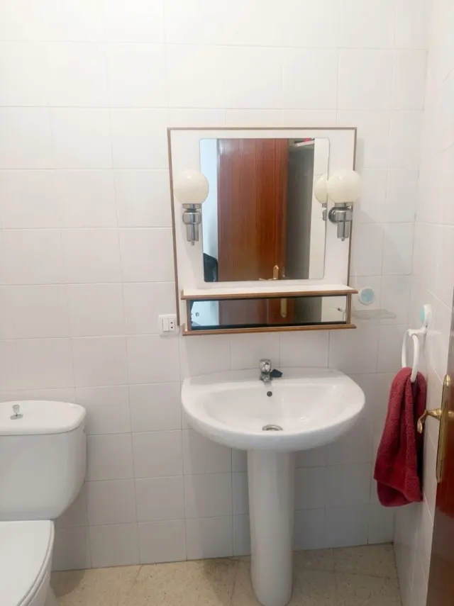 Local comercial con sótano, patio y nave con pozo de agua — 9