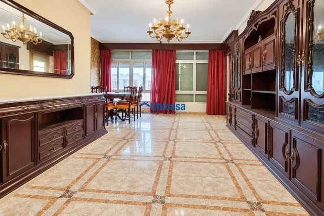 Planta alta · 123 m2 · 4 dormitorios · solárium de 60 m2 — 9
