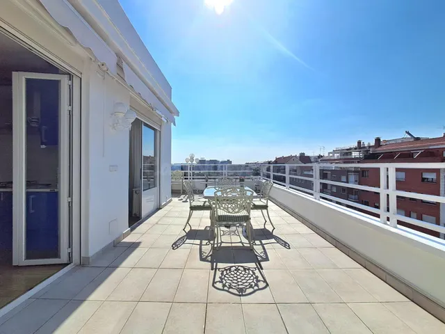 ÁTICO EXCLUSIVO CON GRAN TERRAZA JUNTO AL PARQUE DEL RETIRO  - foto 2