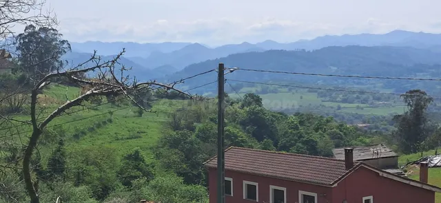 MAGNIFICA PARCELA CON UN HORREO Y CON IMPRESIONANTES VISTAS  - foto 2