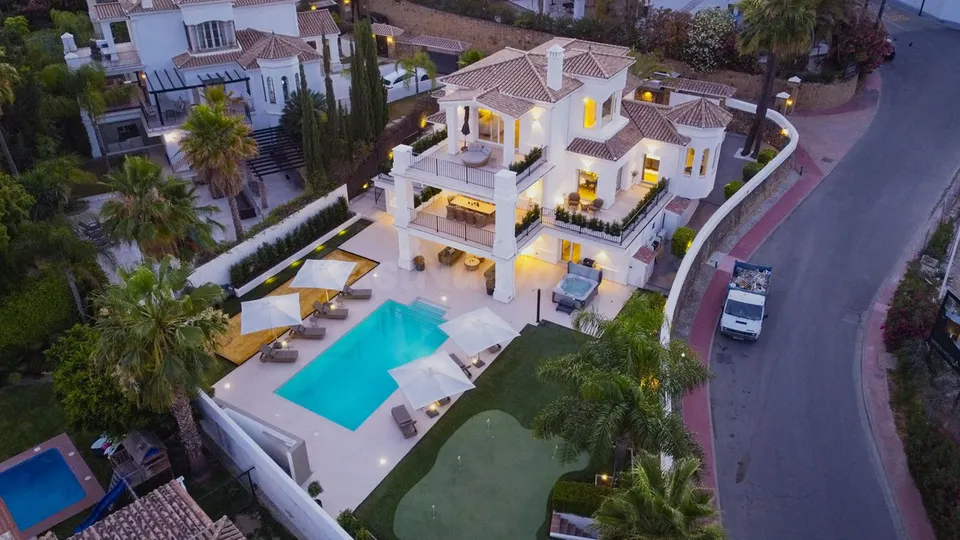 Chalet 6 habitaciones 404m² en venta - Marbella