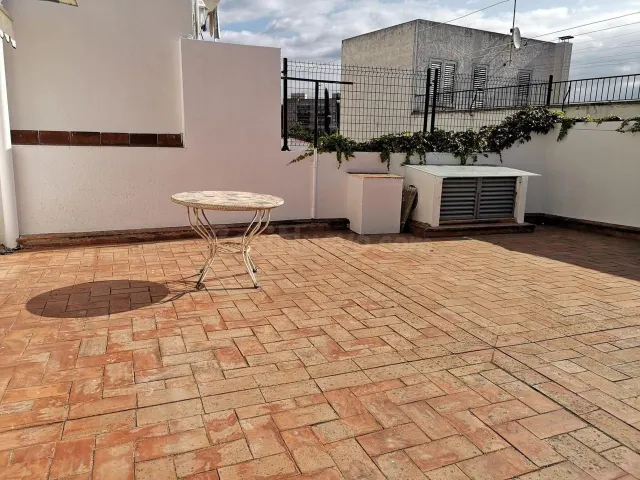 Impresionante Edificio en Venta en Girona - Ideal para Inver - foto 4