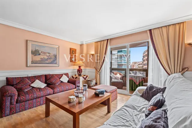Amplia vivienda con ubicación privilegiada! - foto 5
