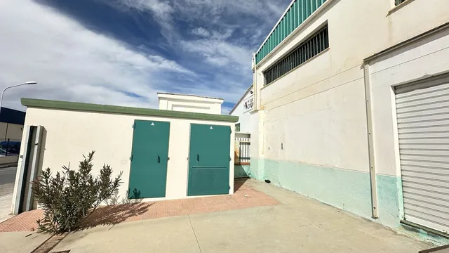 Negocio 12 habitaciones 1253m² en venta - Polígono - Alrededores - Pedanías — 6