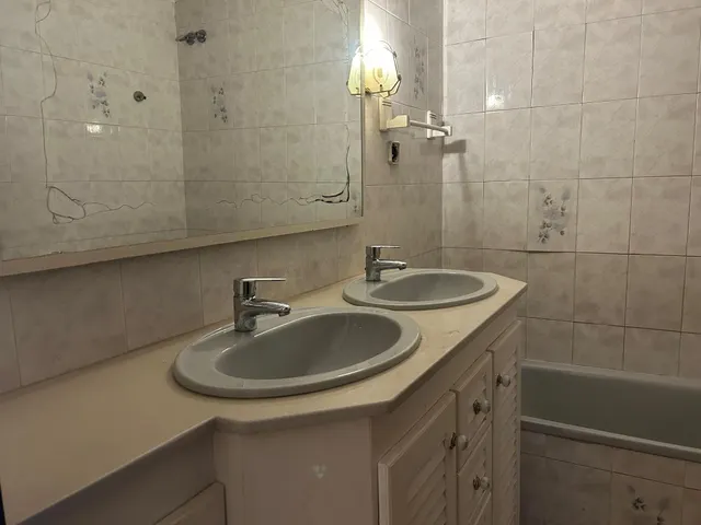 EDIFICIO CON LOCAL Y VIVIENDA INDEPENDIENTE - SABADELL — 11