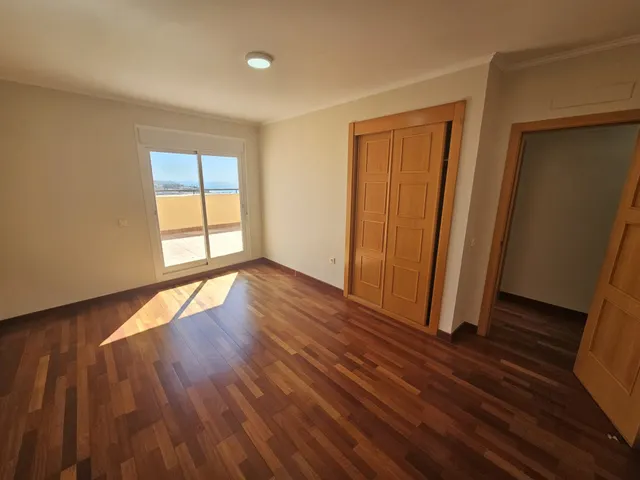 Dúplex tipo adosado con vistas al mar en la Cala de Mijas — 14