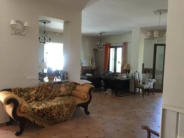 Se vende  precioso chalet casa rural con todas los servicios a las faldas del Puig campaña — 17