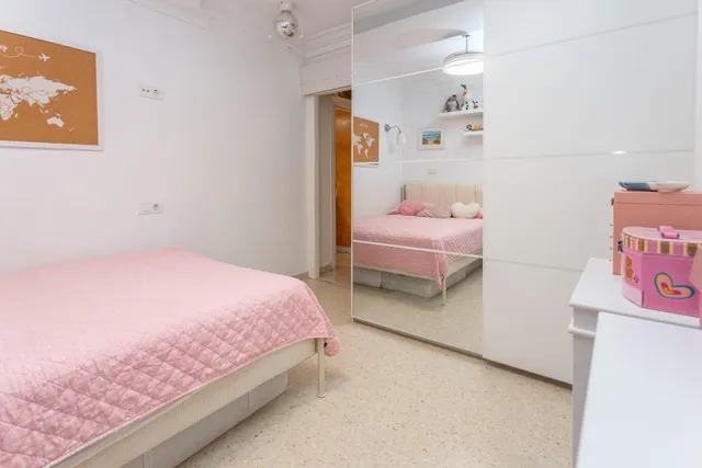 Piso de VPO situado en la céntrica calle Francos. — 10