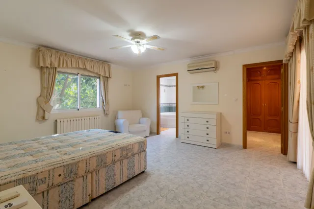 Villa 3 habitaciones 253m² en venta - Pueblo 15 — 23