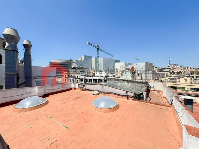 Ático en venta en c/Fontanella en pleno corazón de Barcelona — 26