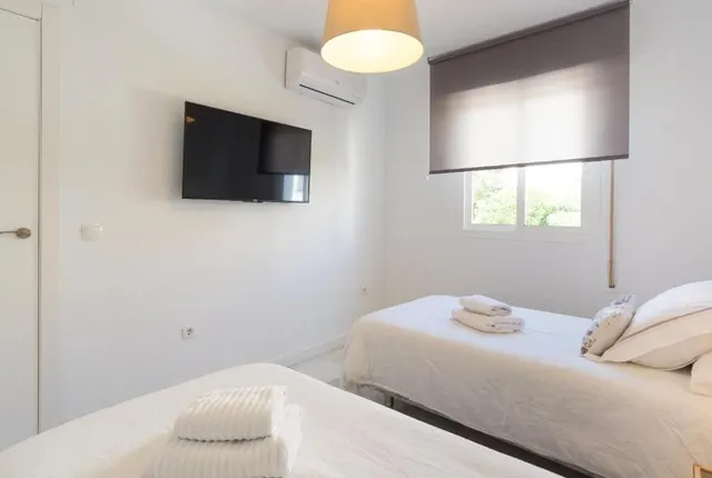 Amplio adosado 4 dorm .ideal familias,cerca colegios y playa.Torrequebrada — 22