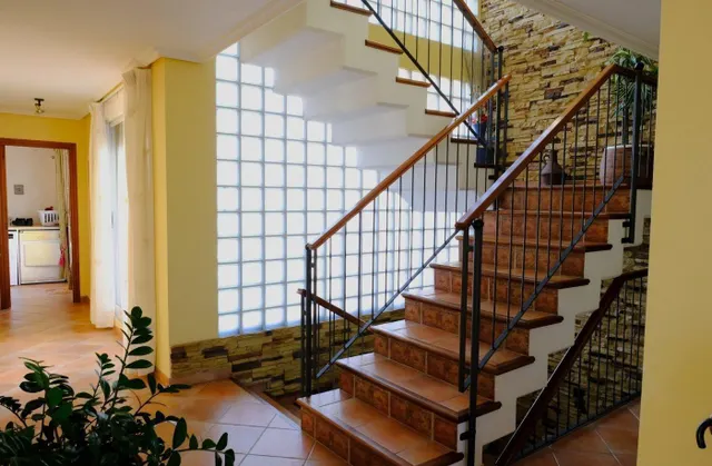Finca de 9.480 m2. con Chalet de 495 m2. construidos en parcela de 1.000 m2. dentro de la finca. — 16