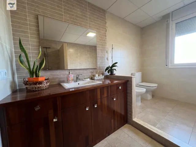 ESPECTACULAR CASA CON PISCINA — 43