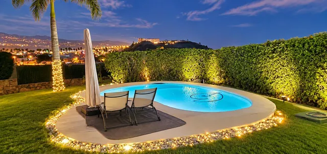 Villa independiente con gran jardín y piscina playa — 31