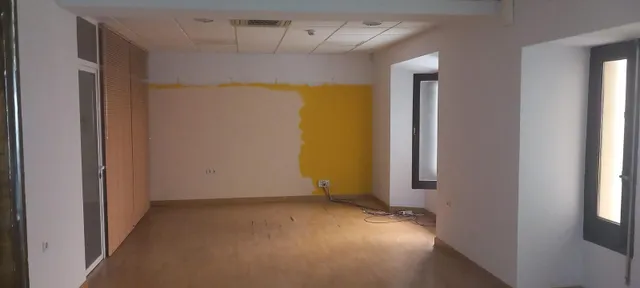 OFICINA TOTALMENTE REFORMADA DE 300 M2 EN ALQUILER | 1.700 €/MES — 2