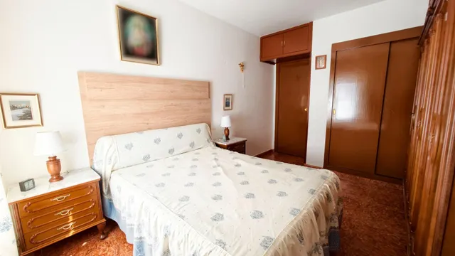 ¡¡ GRAN OPORTUNIDAD EN MEDINA AZAHARA !! PISO EXTERIOR DE TRES DORMITORIOS, 95 M2 Y ASCENSOR — 9