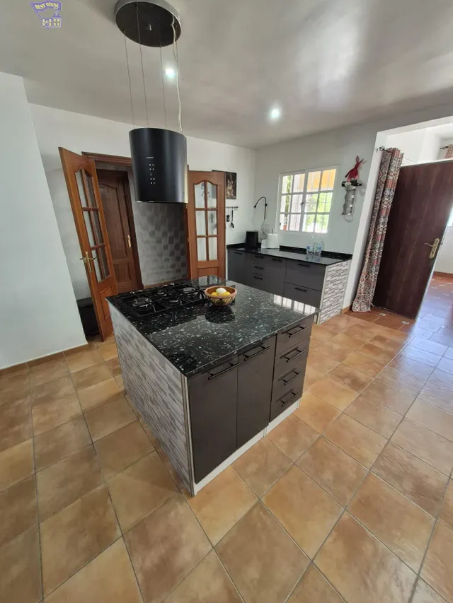 SE VENDE FINCA RÚSTICA EN ZONA DE LOS CABEZUELOS — 39