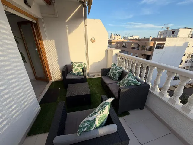 ¡fantástico apartamento con gran terraza y solárium en Torrevieja! ☀️ a 50 metros de la playa de los locos — 27