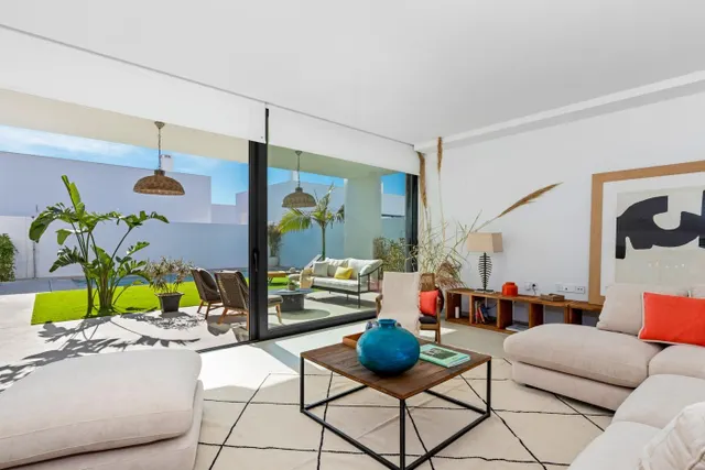 Detached villas  located in Mar De Cristal — 6
