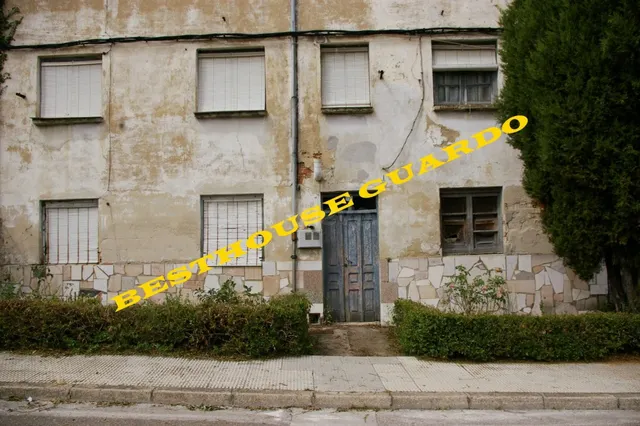 EDIFICIO EN GUARDO - foto 5