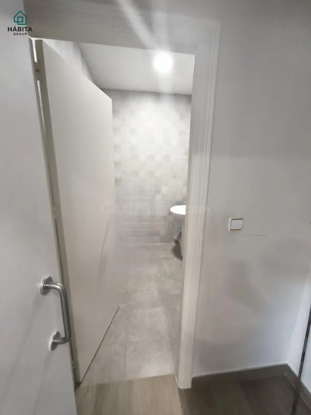 Espectacular Local Comercial de 107 m2: Visibilidad y Diseño - foto 5