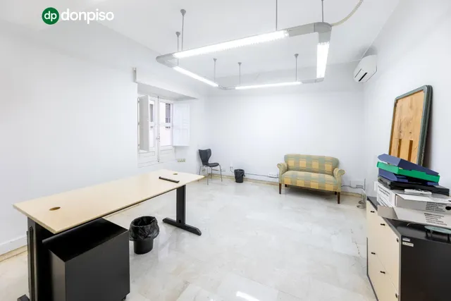 Gran vivienda en Plaza Los Campos - 7 habitaciones — 17