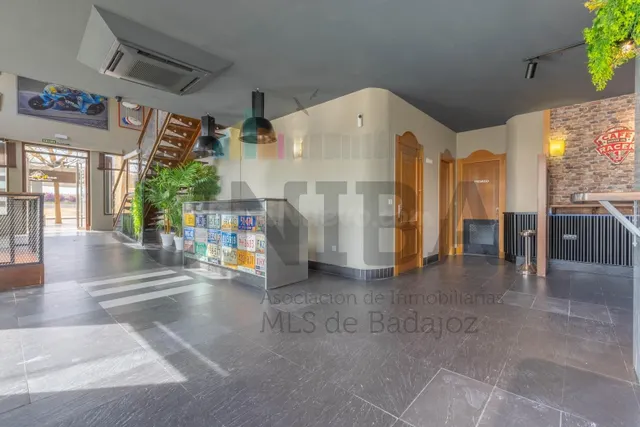 Local en Venta y Alquiler en Ronda Norte – Totalmente Acondi - foto 5