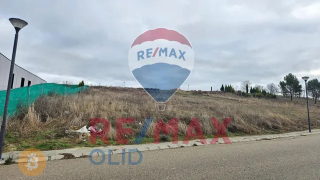 SE VENDE TERRENO — 6
