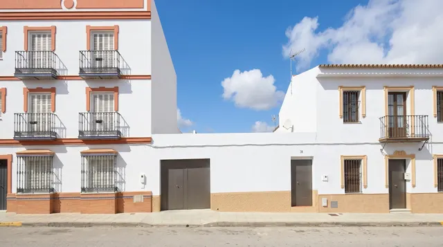 ¡¡OPORTUNIDAD!! Solar urbano de 180 m2 con 9,5 m de fachada en una de las mejores zonas de Olivares — 7