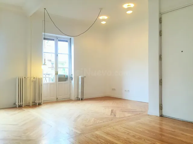 PISO EN CHAMBERÍ RIOS ROSAS - foto 3