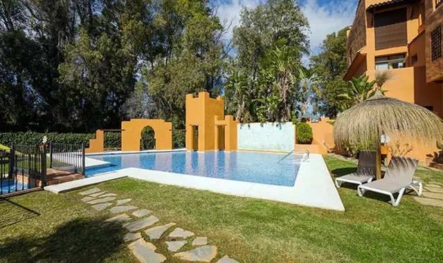 Gran Atico Duplex entre marbella y Estepona , lado playa 2º linea — 32