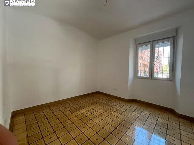 Piso sin muebles junto a Gran Capitán — 6