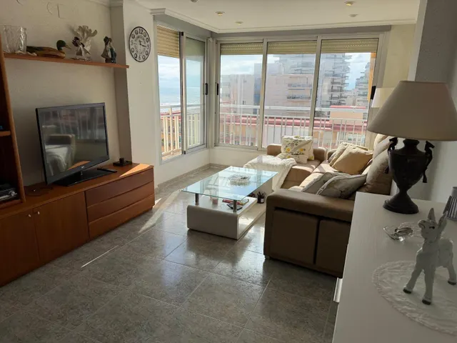 Apartamento en primera línea de playa en gandía con vistas al mar — 8