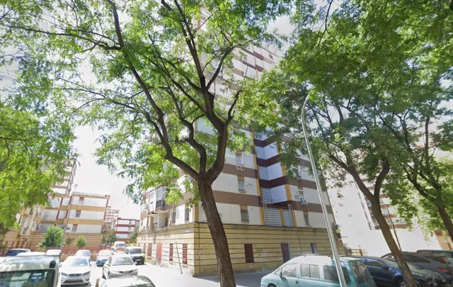 Venta piso en Sevilla — 3