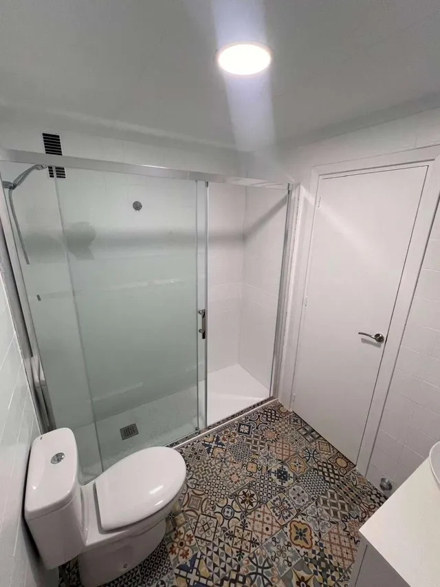 Fantastico apartamento totalmente reformado frente al puerto — 6