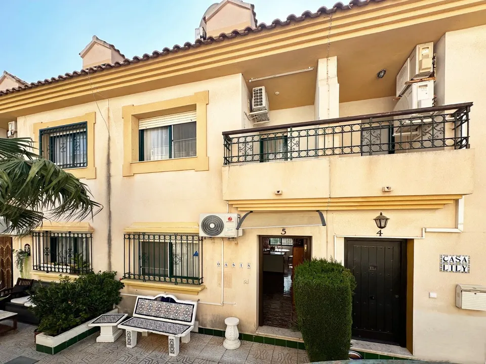 Casa 3 habitaciones 101m² en venta - Lomas de Cabo Roig