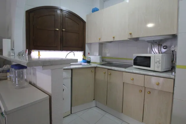 Estudio en residencial con piscina — 15