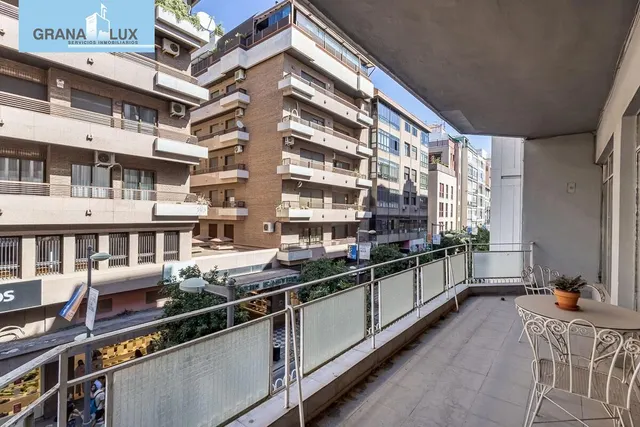 GRAN PISO EN CALLE RECOGIDAS — 2