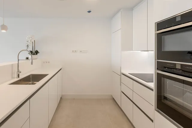 Complejo urbanístico de lujo en Cabopino (Costa del Sol). — 8