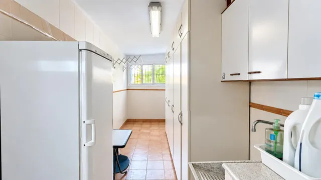 VENDE EN EXCLUSIVA CHALET INDEPENDIENTE EN COÍN — 12