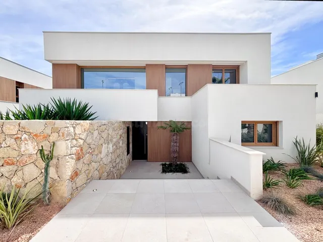 Cala Blanca · Arquitectura, diseño y una nueva forma de vivi - foto 4