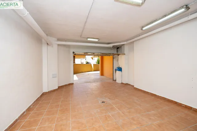Ponemos a la venta esta preciosa casa en Urbanizacion cerrada, con zonas comunes y piscina comunitaria. — 38