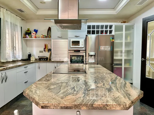 SE VENDE CASA EN MUY BUEN ESTADO EN EL CENTRO DE ASPE - foto 3