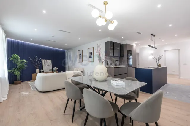 Elegante vivienda reformada de 3 dormitorios en Calle Bailén - foto 3