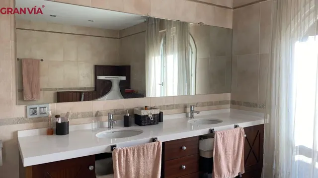 Gran chalet en urbanización de lujo en Navarrete — 18