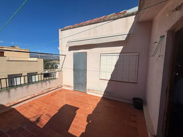 Casa de 194 m2 con 6 habitaciones y terraza en el centro de Bítem (Tortosa) — 26