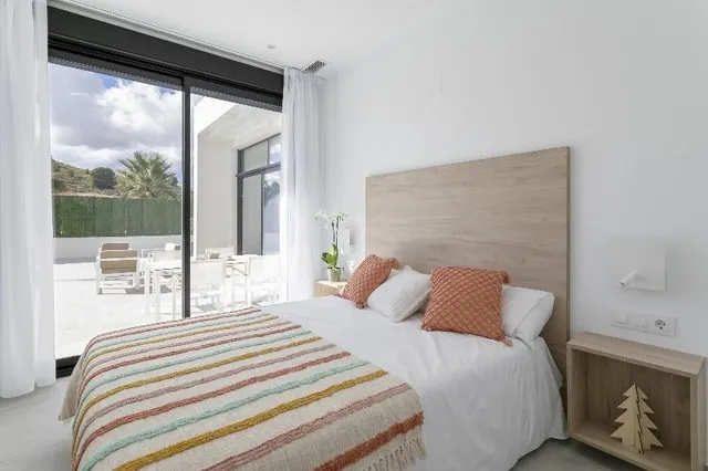 Villas espaciosas con piscina privada, en construcción, en un entorno natural muy privilegiado — 21